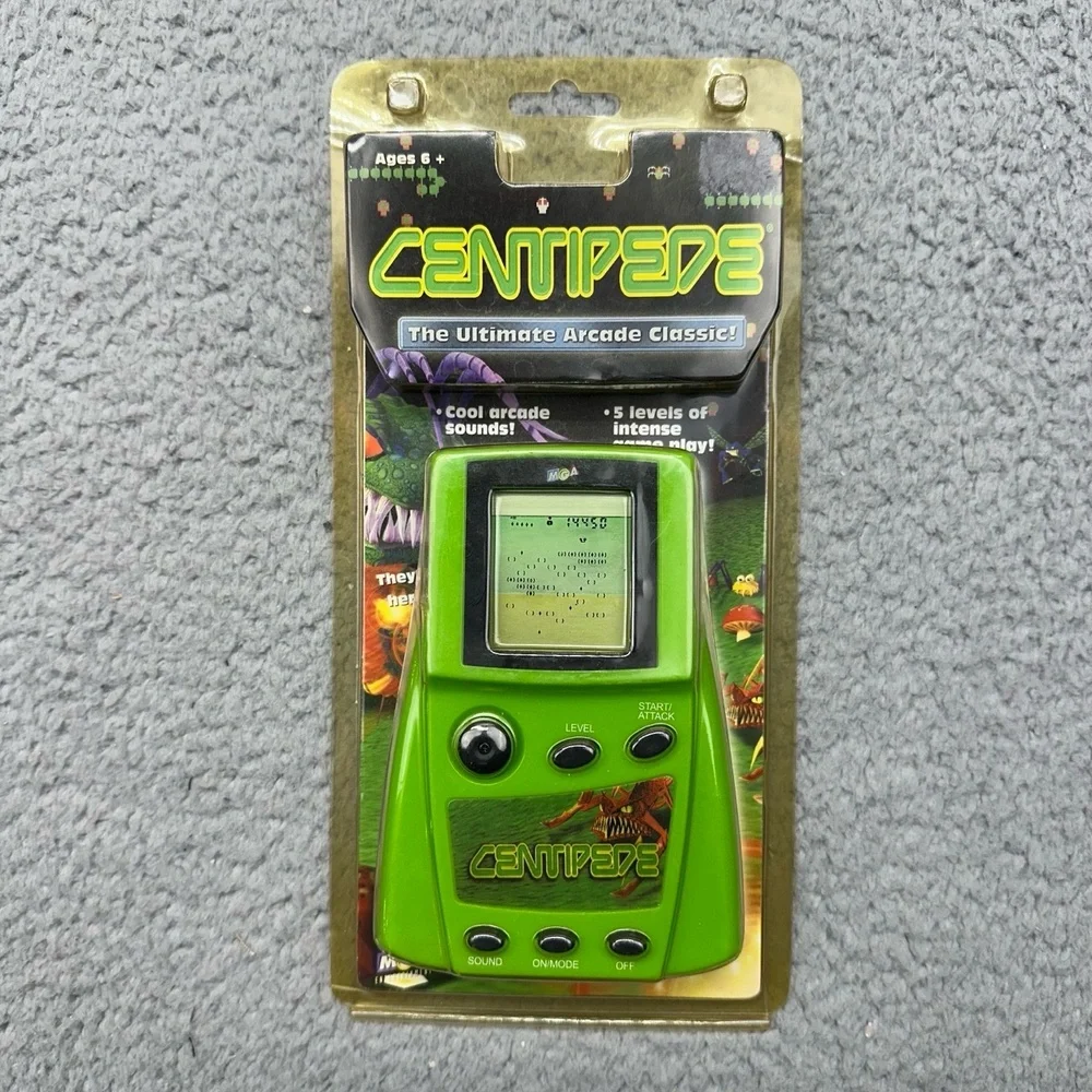 NIP 2003 MGA Entertainment 27604SL Centipede Arcade Classic Handheld Game 248279